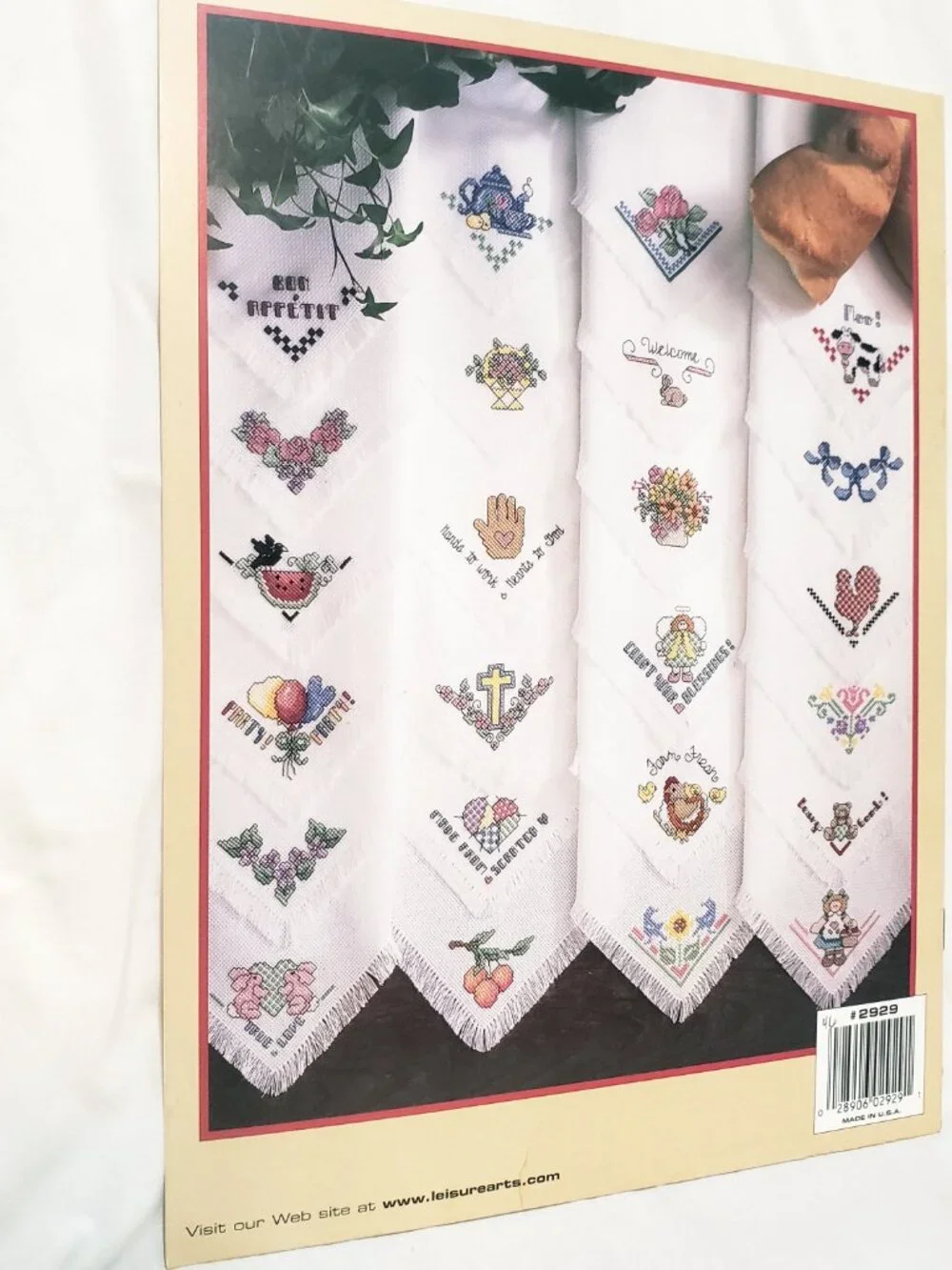 Bread Cloths 36 Easy Cross Stitch Leaflet Patterns 1997 Leisure Arts 2929 House